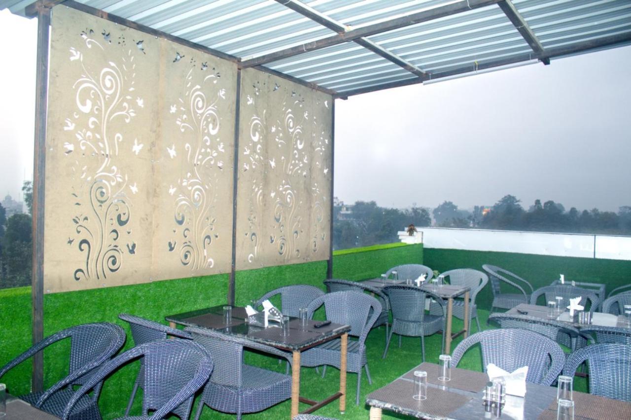 Ddr Hotel Residency Gurgaon Exterior photo