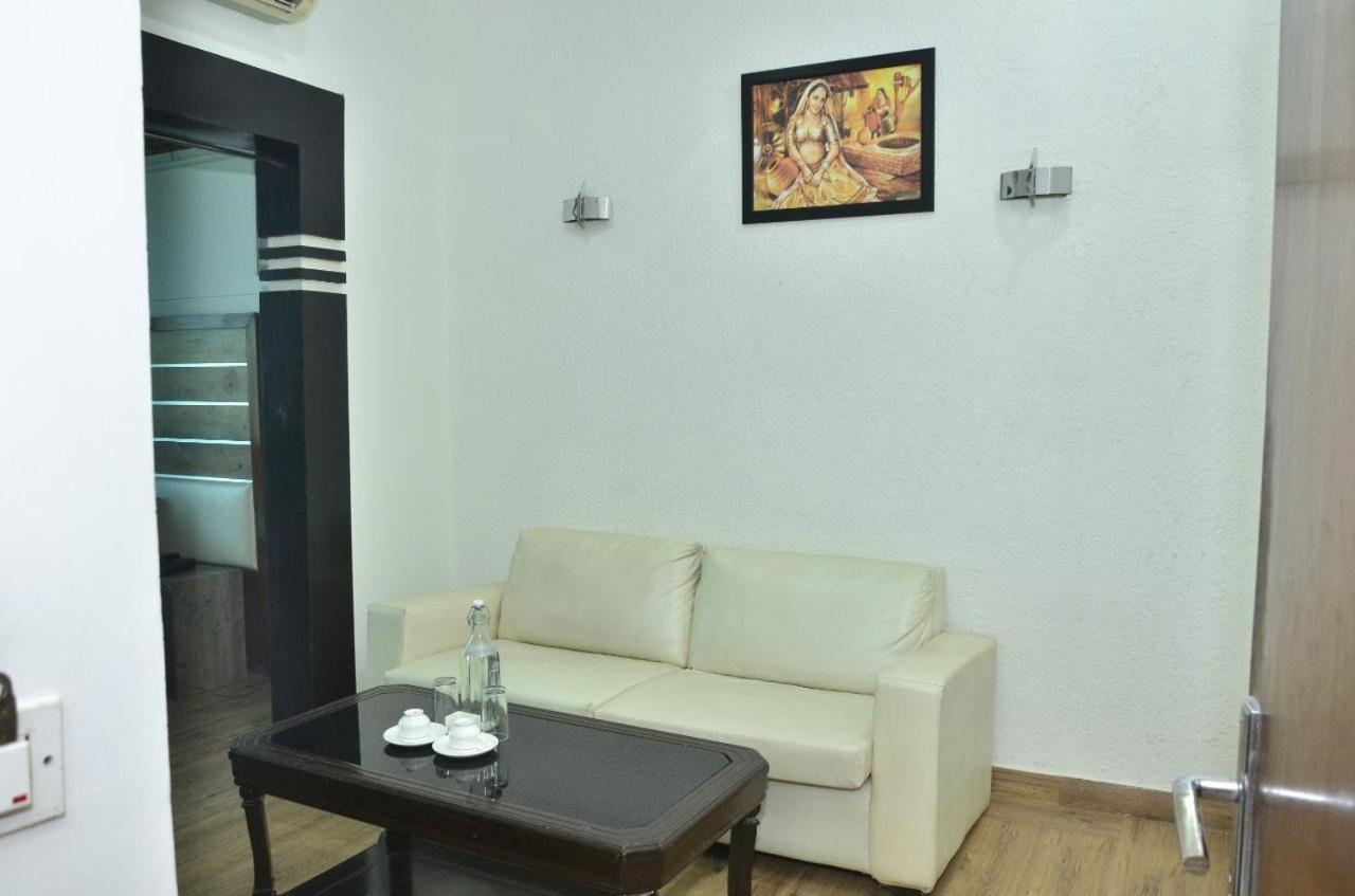 Ddr Hotel Residency Gurgaon Exterior photo