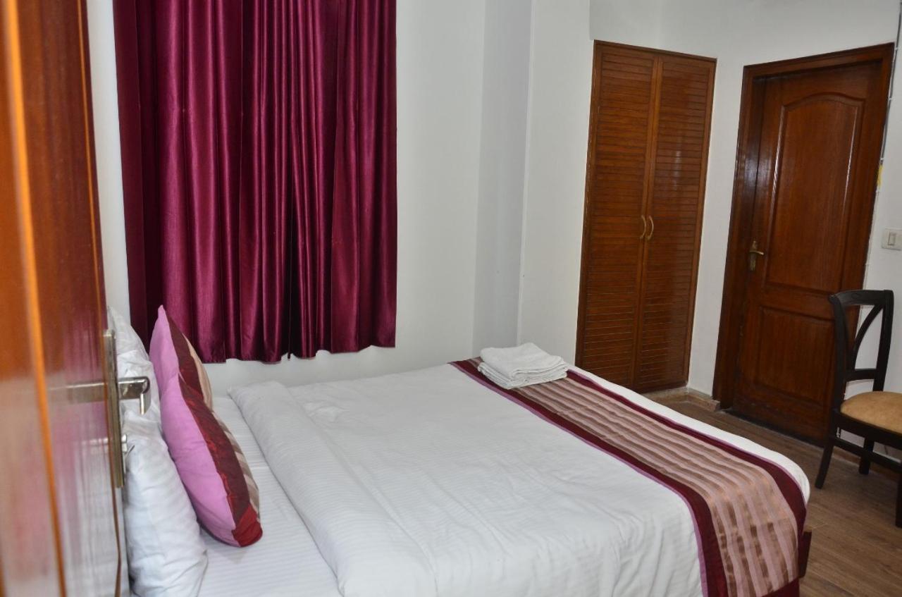 Ddr Hotel Residency Gurgaon Exterior photo